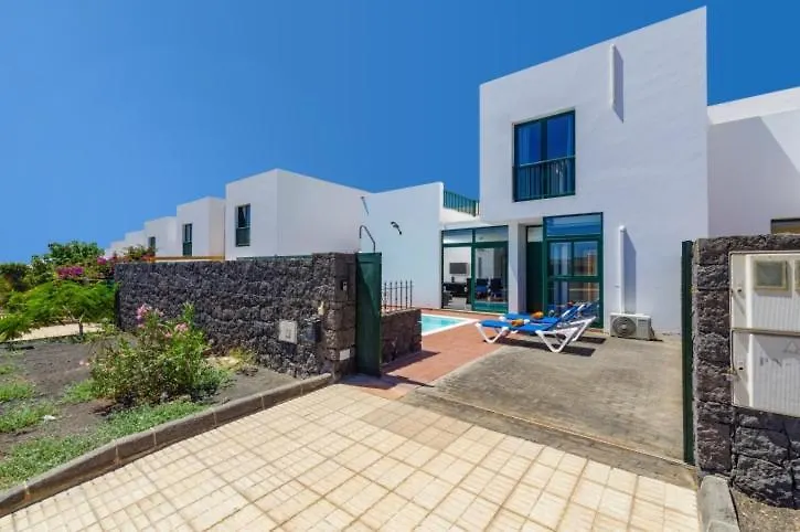 Spacious Private Villa & Private Heated Pool - Villa Sunshine Costa Teguise