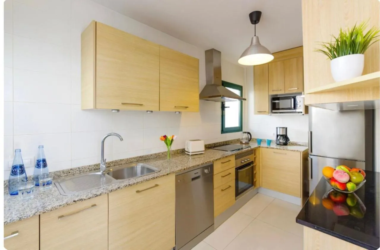 Spacious Private Villa & Private Heated Pool - Villa Sunshine Costa Teguise